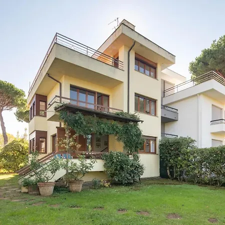 Luia By Mmega Vila Marina di Pietrasanta